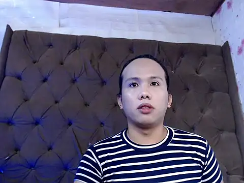 Snapshot of Cockyliciousx chatting on November 18, 2025, 10:40 am Cockyliciousx online show from November 18, 2025, 10:40 am