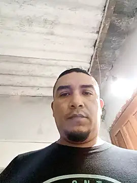 Snapshot of SecurePlanet9 chatting on February 3, 2026, 5:07 pm SecurePlanet9 online show from February 3, 2026, 5:07 pm