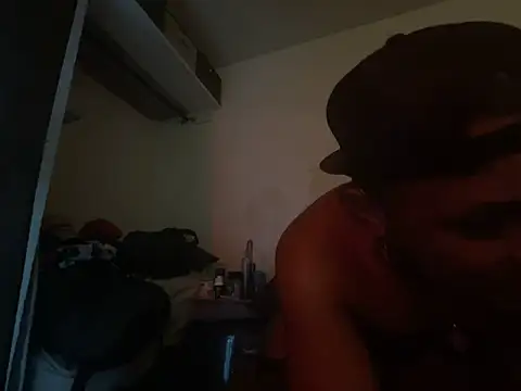 GirThyDock online show from November 15, 2025, 3:27 pm