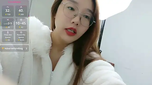 sisi-maiden online show from November 8, 2025, 11:47 am