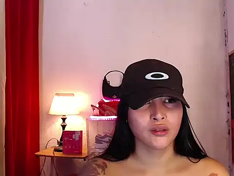 Snapshot of alicemoore69 chatting on December 5, 2025, 5:17 am alicemoore69 online show from December 5, 2025, 5:17 am