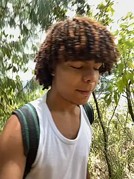 Alexis Spicter online show from September 24, 2025, 5:41 pm