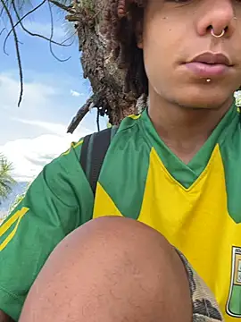 Alexis Spicter online show from September 15, 2025, 6:19 pm