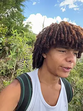 Alexis Spicter online show from September 10, 2025, 6:40 pm