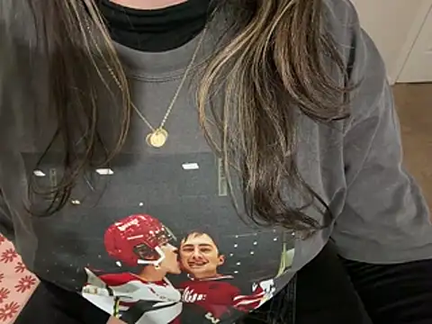 MissElizabethXoXo online show from April 8, 2026, 12:45 am