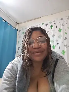 Avannay online show from May 19, 2026, 1:56 am