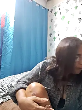 Snapshot of Avannay chatting on November 23, 2025, 1:15 am Avannay online show from November 23, 2025, 1:15 am