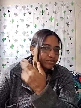 Snapshot of Avannay chatting on September 14, 2025, 12:33 am Avannay online show from September 14, 2025, 12:33 am