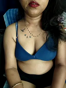 Sexy juhee online show from March 5, 2026, 9:39 am