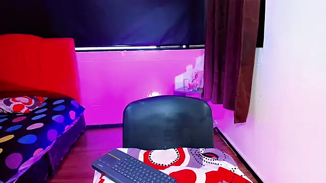 Britany montiel online show from April 15, 2026, 7:58 pm