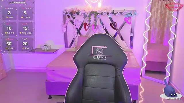 Snapshot of ZURY_TAY chatting on October 5, 2025, 11:34 am ZURY TAY online show from October 5, 2025, 11:34 am