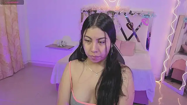 Snapshot of ZURY_TAY chatting on October 13, 2025, 11:56 am ZURY TAY online show from October 13, 2025, 11:56 am