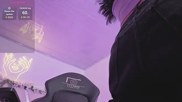 ZURY TAY online show from March 6, 2026, 11:38 am