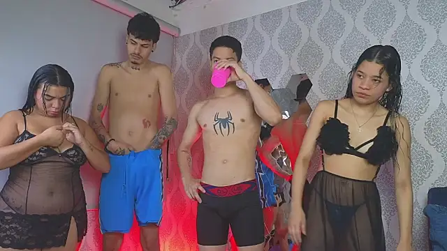 Snapshot of Twink_sensationx chatting on November 10, 2025, 1:27 pm Twink sensationx online show from November 10, 2025, 1:27 pm