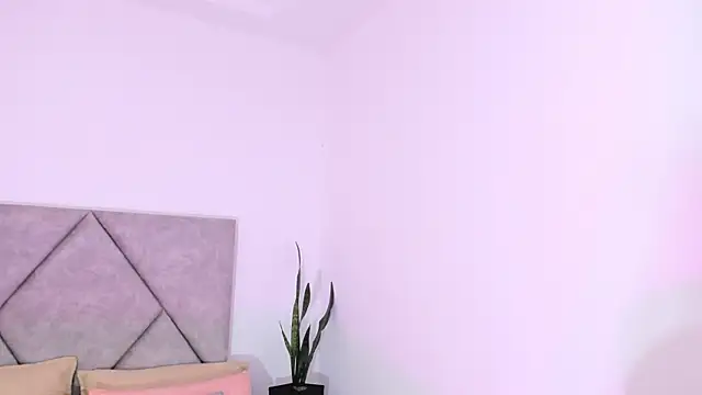 AlannaJonnes online show from March 13, 2026, 8:14 pm