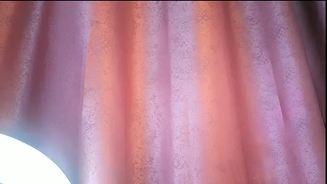 maddy1y  online show from March 11, 2026, 12:21 pm