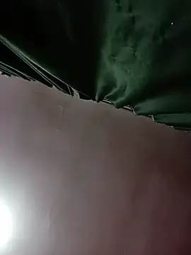 Lady 16 online show from December 18, 2025, 3:11 am