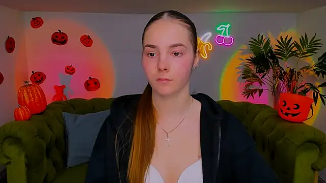 Snapshot of rad_rebel_ chatting on November 2, 2025, 8:14 pm rad rebel online show from November 2, 2025, 8:14 pm