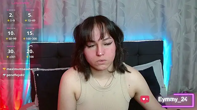 Snapshot of Eymmy_24 chatting on October 27, 2025, 12:00 am Eymmy 24 online show from October 27, 2025, 12:00 am