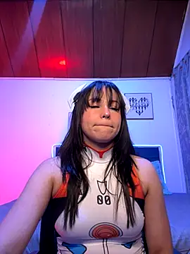 Snapshot of Eymmy_24 chatting on October 30, 2025, 2:54 am Eymmy 24 online show from October 30, 2025, 2:54 am