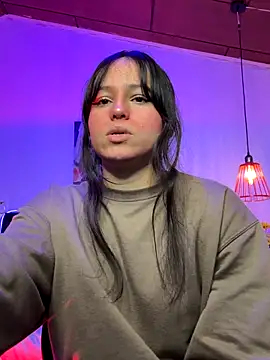 Snapshot of Eymmy_24 chatting on October 18, 2025, 3:08 am Eymmy 24 online show from October 18, 2025, 3:08 am