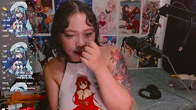 Snapshot of Lil-La chatting on September 16, 2025, 2:29 pm Lil-La online show from September 16, 2025, 2:29 pm