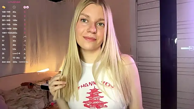 Snapshot of MaryjaneSpider chatting on October 25, 2025, 4:29 pm MaryjaneSpider online show from October 25, 2025, 4:29 pm