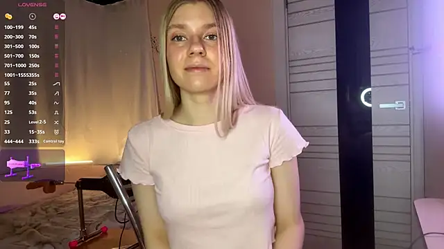 Snapshot of MaryjaneSpider chatting on November 20, 2025, 3:23 pm MaryjaneSpider online show from November 20, 2025, 3:23 pm