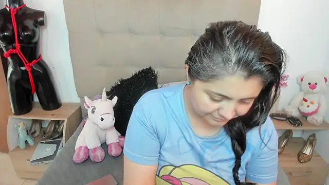 Snapshot of TifanyAmazinng chatting on November 14, 2025, 12:31 pm TifanyAmazinng online show from November 14, 2025, 12:31 pm