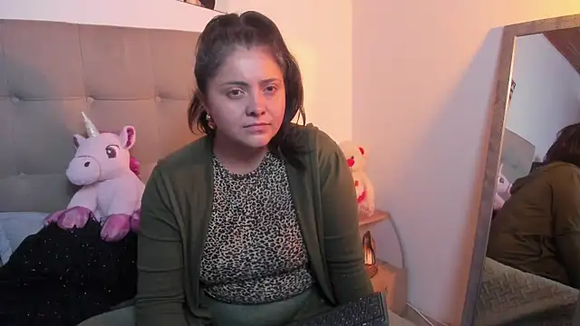 Snapshot of TifanyAmazinng chatting on November 12, 2025, 12:53 pm TifanyAmazinng online show from November 12, 2025, 12:53 pm