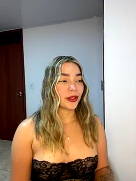 Chantel sam online show from September 26, 2025, 4:19 am