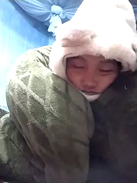 PhamPm70 online show from December 16, 2025, 10:58 pm