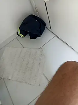 Snapshot of comobucetinhas chatting on September 11, 2025, 6:41 pm comobucetinhas online show from September 11, 2025, 6:41 pm