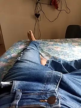 Snapshot of comobucetinhas chatting on September 12, 2025, 7:02 pm comobucetinhas online show from September 12, 2025, 7:02 pm