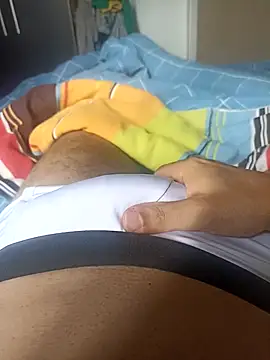 Snapshot of comobucetinhas chatting on October 29, 2025, 1:54 pm comobucetinhas online show from October 29, 2025, 1:54 pm