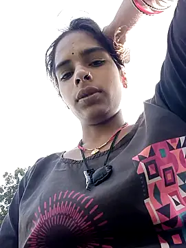 Snapshot of Gulika_Doshi chatting on December 5, 2025, 7:29 am Gulika Doshi online show from December 5, 2025, 7:29 am