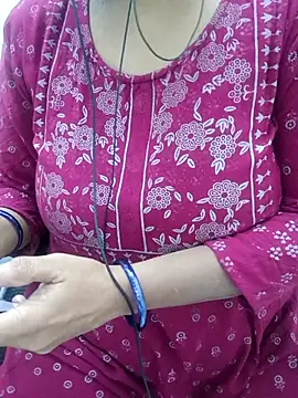 Snapshot of tami_lavanya chatting on January 6, 2026, 5:50 pm tami lavanya online show from January 6, 2026, 5:50 pm