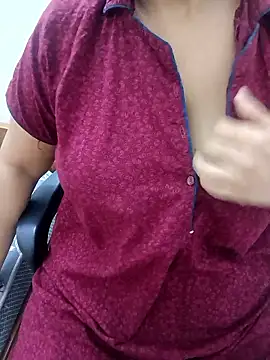 Snapshot of tami_lavanya chatting on January 7, 2026, 9:14 am tami lavanya online show from January 7, 2026, 9:14 am