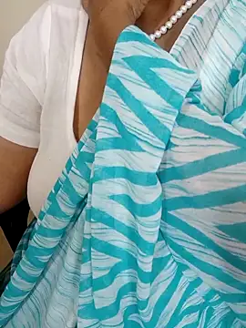 tami lavanya online show from November 11, 2025, 4:29 am