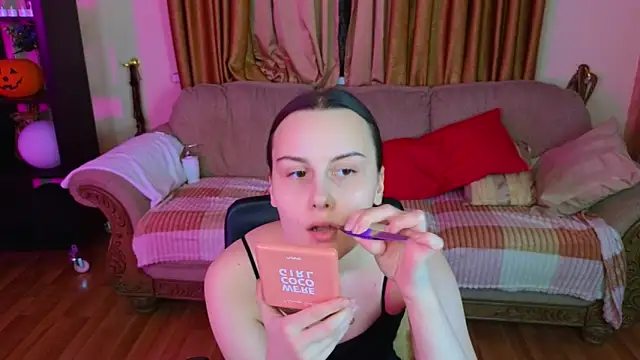 Snapshot of Kelly_Cartier chatting on November 9, 2025, 12:09 pm Kelly Cartier online show from November 9, 2025, 12:09 pm