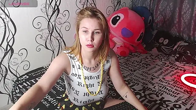 Snapshot of RoyAngela chatting on September 24, 2025, 8:48 pm RoyAngela online show from September 24, 2025, 8:48 pm