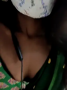 Snapshot of kavya-telugu84 chatting on November 28, 2025, 12:22 am kavya-telugu84 online show from November 28, 2025, 12:22 am