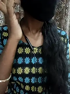 Snapshot of kavya-telugu84 chatting on December 5, 2025, 1:43 pm kavya-telugu84 online show from December 5, 2025, 1:43 pm