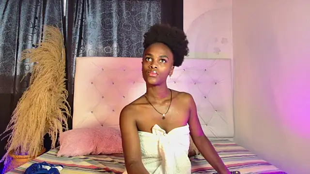 tatixxxvega online show from April 6, 2026, 6:09 pm