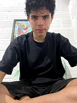 Snapshot of Axel-Mejia chatting on October 24, 2025, 2:21 am Axel-Mejia online show from October 24, 2025, 2:21 am