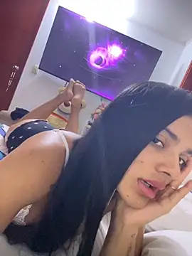 Snapshot of AnaaFaith_ chatting on October 16, 2025, 7:33 pm AnaaFaith online show from October 16, 2025, 7:33 pm