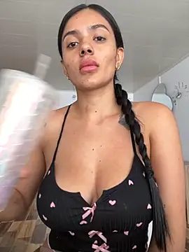 Snapshot of AnaaFaith_ chatting on November 6, 2025, 3:27 pm AnaaFaith online show from November 6, 2025, 3:27 pm