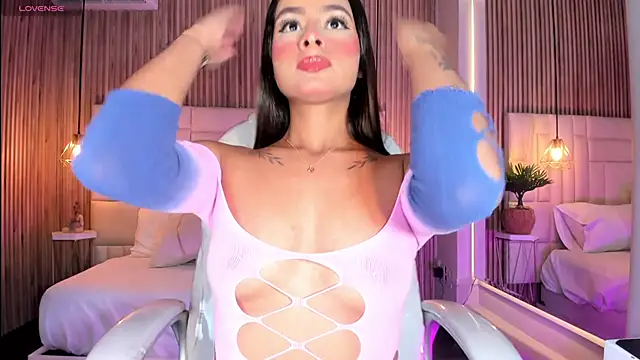 Snapshot of DulceGreem chatting on November 14, 2025, 11:58 am DulceGreem online show from November 14, 2025, 11:58 am