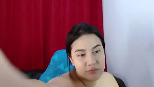 Snapshot of ValentinaMillers_ chatting on March 1, 2026, 1:11 pm ValentinaMillers online show from March 1, 2026, 1:11 pm