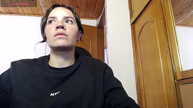 Skylar Serenity online show from November 8, 2025, 4:54 pm